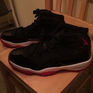 Air Jordan XI Retro Black/Red 2001